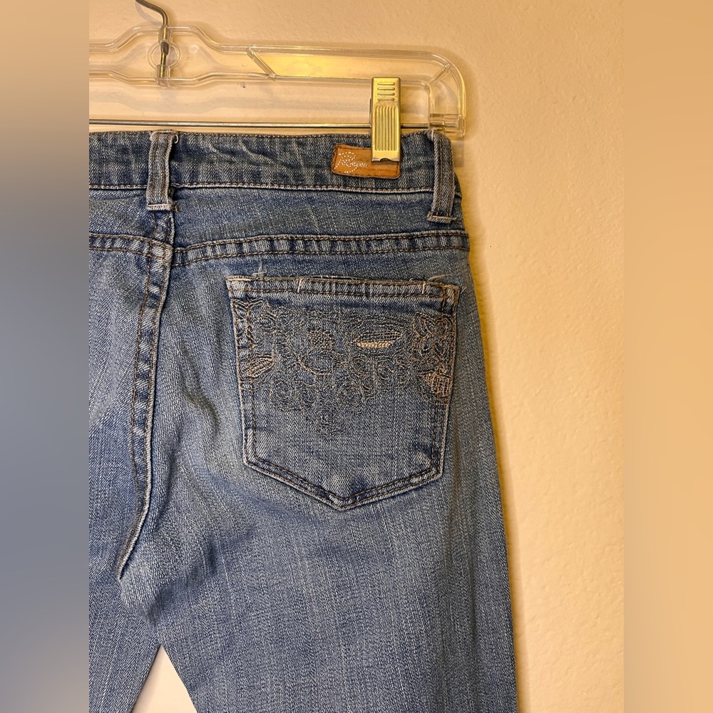 Vintage Paige denim jeans with embroidered pocket size 26